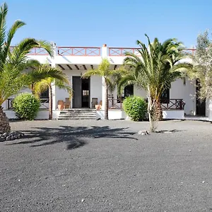 https://villa-finca-emblematica-n3-liria.in-canary-islands.com